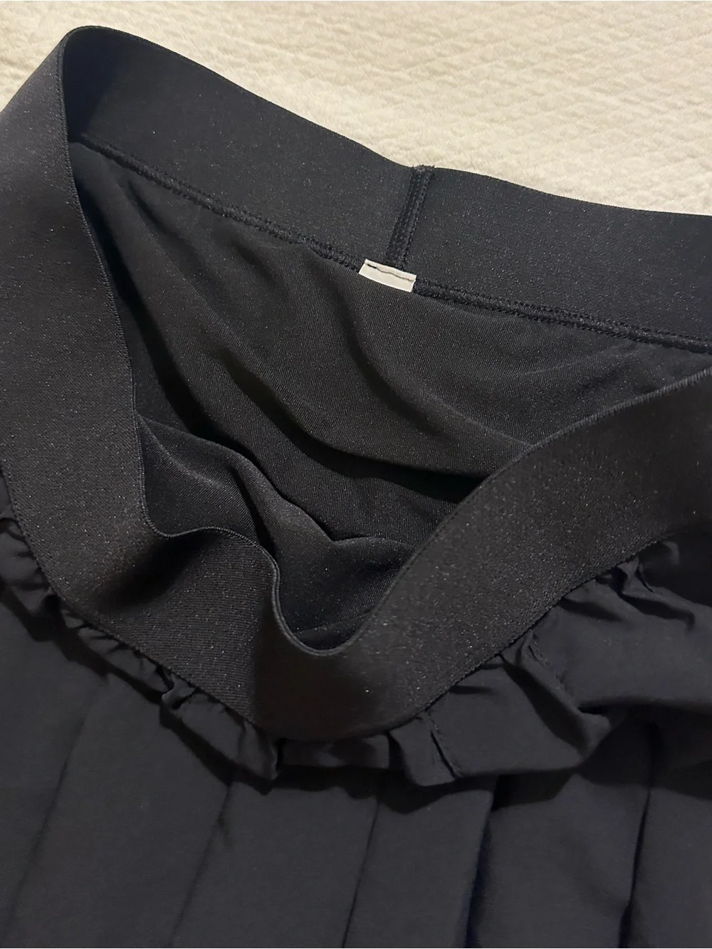 Alo Yoga Varsity Tennis Skirt in Black XS